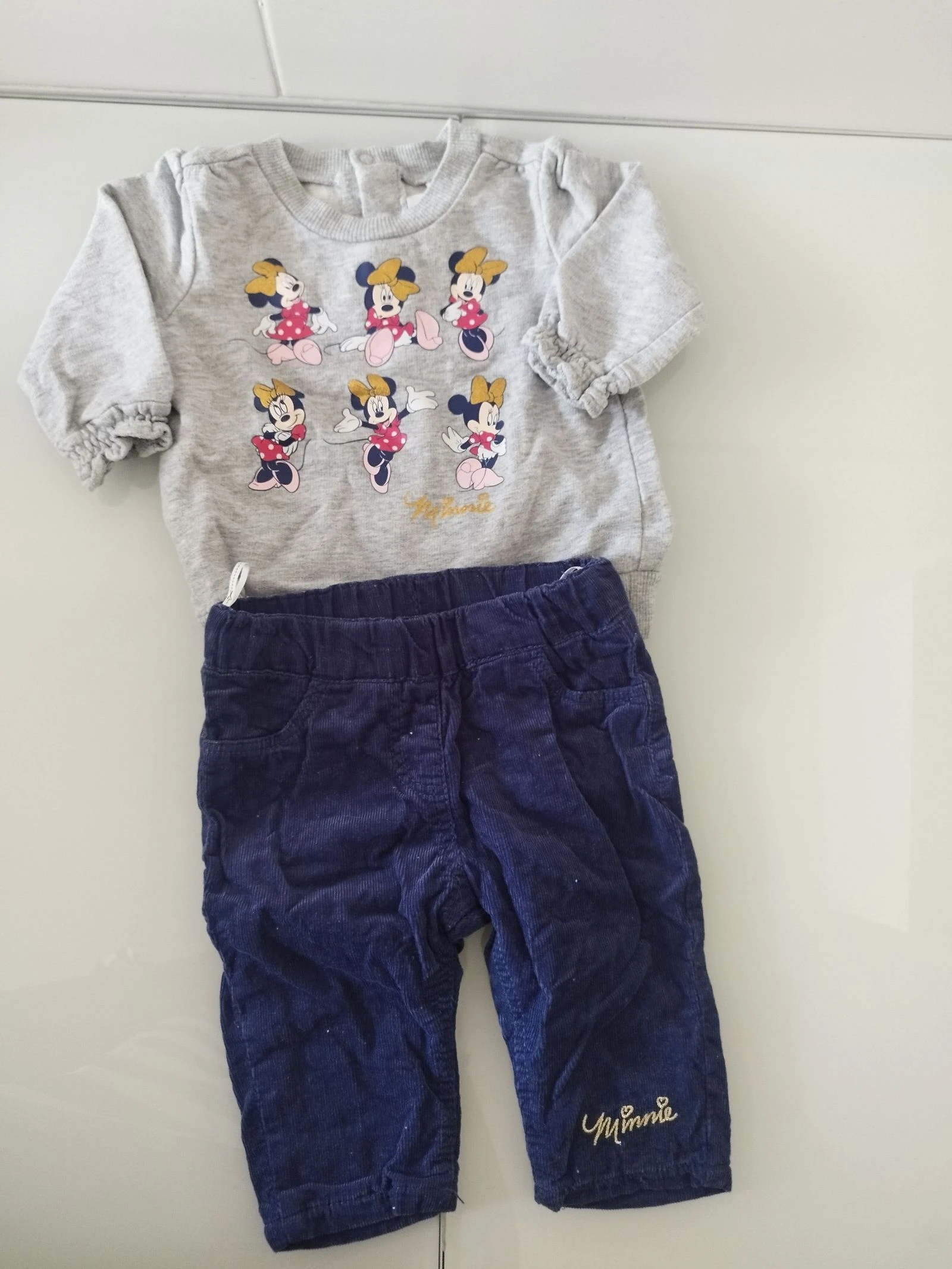 Conjunto de pantalón y sudadera Minnie mouse 3-6 meses